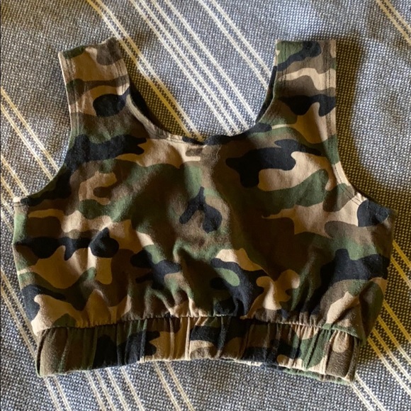 Sport bra camo/ top - Picture 2 of 2